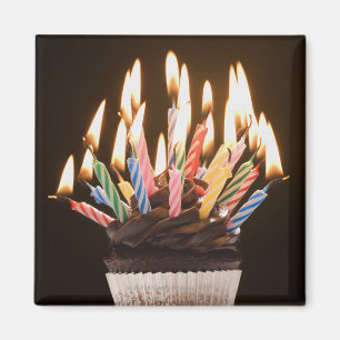 Íman Cupcake com velas do aniversário