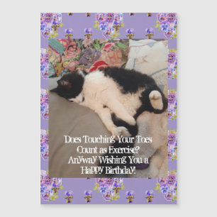 Íman de Gato Tuxedo Feliz Aniversário Tocando Dedo
