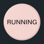 Íman de máquina de lavar louça rosa com escovas<br><div class="desc">Um imã mínimo de cozinha da máquina de lavar louça "em execução" com um fundo rosa esbatido que o ajuda com a organização da cozinha. Personalize com o seu texto.</div>