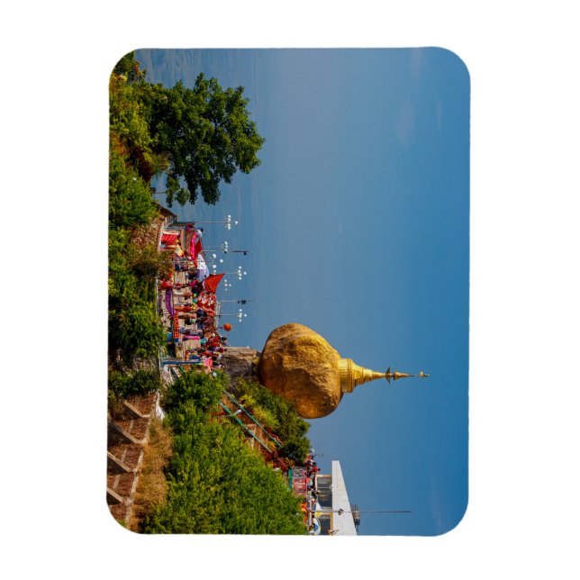 Íman Der Goldene Felsen em Mianmar (Vertical)