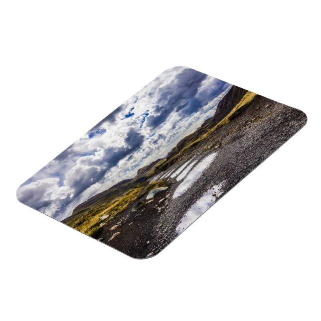 Íman Dia da Chuva em Torres Del Paine NP (Left Side)