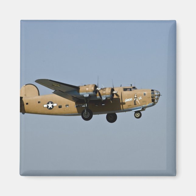 Íman Diamond Lil B-24 Bombardeiro, pousando em Oshkosh, (Frente)