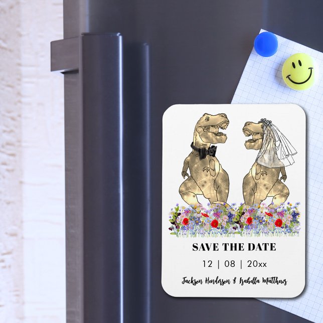 Íman Dinossauro Foi Um Prazer Salvar A Data (Dinosaur wedding save the date invitation magnet with T-Rex bride and groom with colorful wildflower)