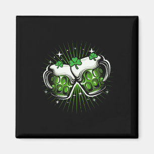 Íman Divertido Dia de São Patrício Bebendo Shamrock Ver
