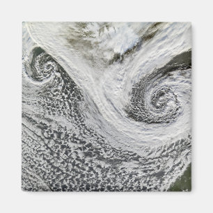 Íman Dois ciclones formados no tandem ao sul de