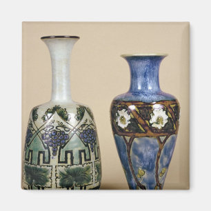Íman Dois vasos de Doulton por Eliza Simmance, c.1880