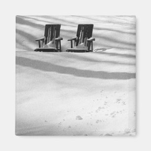 Íman Duas Cadeiras Enterradas Em Neve
