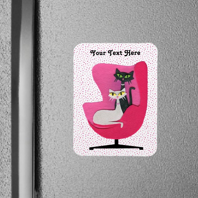 Íman Duas Cats de Meio século Bonito Cats Diamond Colid (PRetty mid century cats diamond collars in pink chair on pink dotted white flexible magnet.)