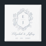 Íman Dusty Blue Floral Crest Monograma Casamento<br><div class="desc">Dosagem Azul Floral Crest Monograma Magnets</div>