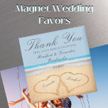 Íman Dusty Blue Wedding 2 Corações em Favor de Casament<br><div class="desc">Casamento de Dusty BlueBeach 2 Hearts no favor do imã de casamento de Sand. Os produtos de casamento de praia estão disponíveis em uma grande variedade de produtos para o perfeito casamento de praia.</div>