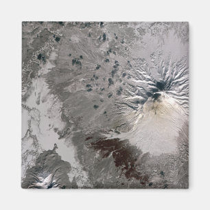 Íman Elevações ricas de uma pena da cinza