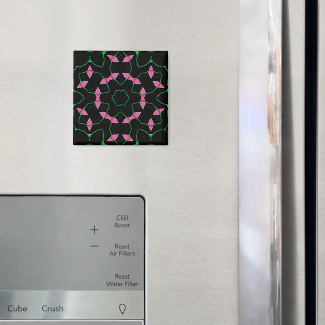 Íman Emerald and Pink Kaleidoscope (In Situ (Fridge))