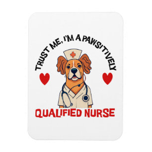 Íman Enfermeira Qualificada Pawsitivamente