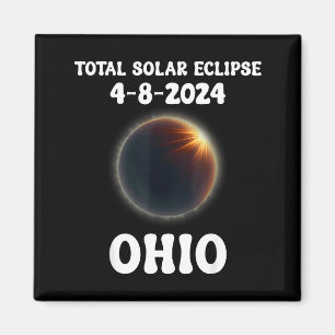 Íman Engraçado no Eclipse Solar Total Duas Vezes na Vid