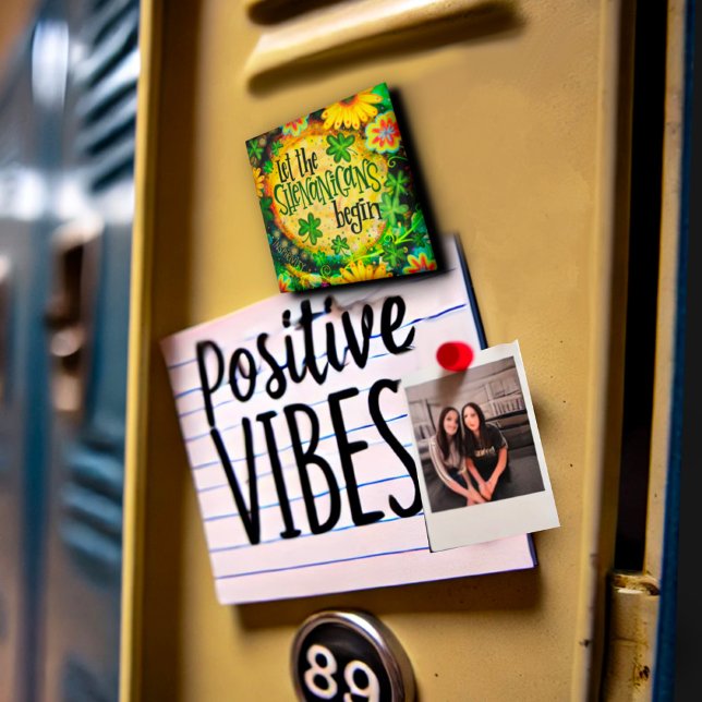 Íman Engraçado Shenanigans Green Irish Clover (Criador carregado)