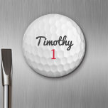 Íman Escregos de Golf com o nome preto Número Vermelho<br><div class="desc">Um padrão esportivo e manly para as caras e meninos da sua família. Este design esportivo é perfeito para qualquer atleta. Parece uma foto de uma bola de ouro. Você pode usar isso como um favor Feliz Aniversário e incluir o número de anos na área numérica.</div>