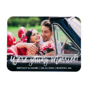 Íman Escrita em pincel Estamos nos casando Salvar a Dat