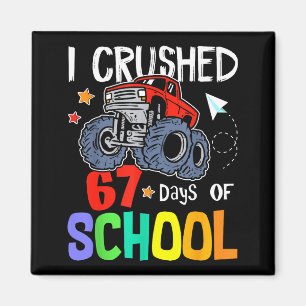 Íman Esmaguei o 67º Dia de Escola Monster Truck 67 Dias