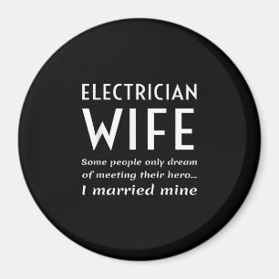 Íman Esposa Elétrica Orgulhosa De Uma Citação Eletrônic