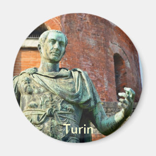 Íman Estátua de romano na frente ou ruínas antigas