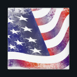 Íman Estilo de Grunge Patriótico Desvanecido Bandeira A<br><div class="desc">Estrelas legal e grunhosas e listras a bandeira patriótica americana. Vermelho branco e azul com um olhar desbotado.</div>