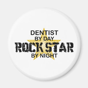 Íman Estrela do rock do dentista em a noite