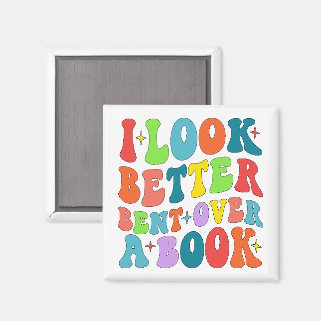 Íman Eu Pareço Melhor Curvado Sobre Um Leitor De Livros (Front/Back)