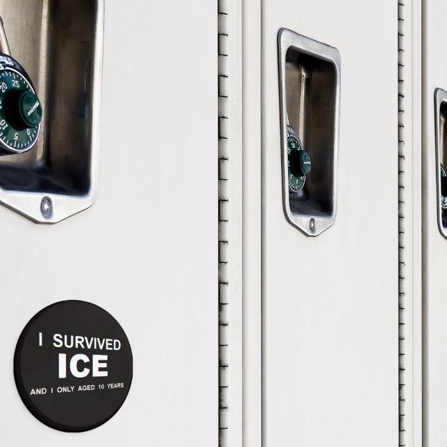 Íman Eu Sobrevivi ao ICE (In Situ (Locker))