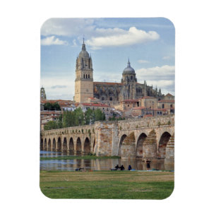Íman Europa, Espanha, Salamanca. A ponte romana sobre