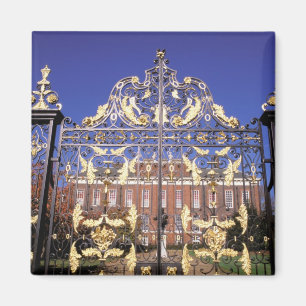 Íman Europa, Inglaterra, Londres. Porta dourada fora de