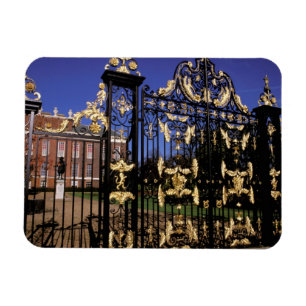 Íman Europa, Inglaterra, Londres. Portão dourado fora d