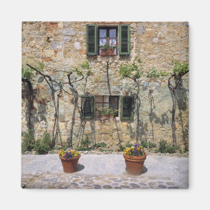 Íman Europa, Itália, Monteriggioni. Uma casa de pedra é