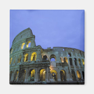 Íman Europa, Itália, Roma. Vista noturna do