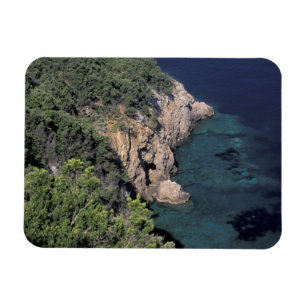 Íman Europa, Itália, Toscana. Costa rochosa; Cala