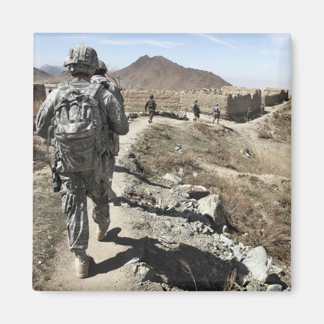 Íman Exército Nacional Afegão e soldados dos EUA (Frente)