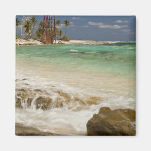 Íman Farol no Monumento Natural de Caye de Meia Lua