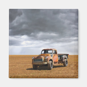 Íman Fazendas   Caminhão Antigo no Campo