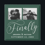 Íman Finalmente Casamento Minimalista 2 Foto Salvar Dat<br><div class="desc">Valeu a pena esperar e agora você está finalmente pronto para enviar suas datas de salvamento! Esses casamento minimalistas, exceto a data em que ímanes são perfeitamente simples, mas super modernos. Personalize facilmente o design, adicionando suas próprias fotos, nomes e data de casamento. Itens correspondentes podem ser encontrados na coleção....</div>