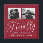Íman Finalmente Casamento Minimalista 2 Foto Salvar Dat<br><div class="desc">Valeu a pena esperar e agora você está finalmente pronto para enviar suas datas de salvamento! Esses casamento minimalistas, exceto a data em que ímanes são perfeitamente simples, mas super modernos. Personalize facilmente o design, adicionando suas próprias fotos, nomes e data de casamento. Itens correspondentes podem ser encontrados na coleção....</div>