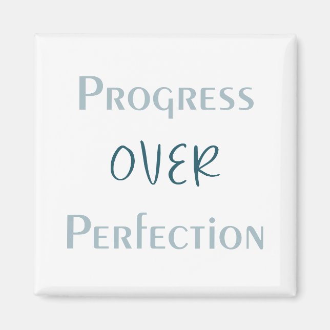 Íman Find Strength in Progress With Intentional Design  (Frente)