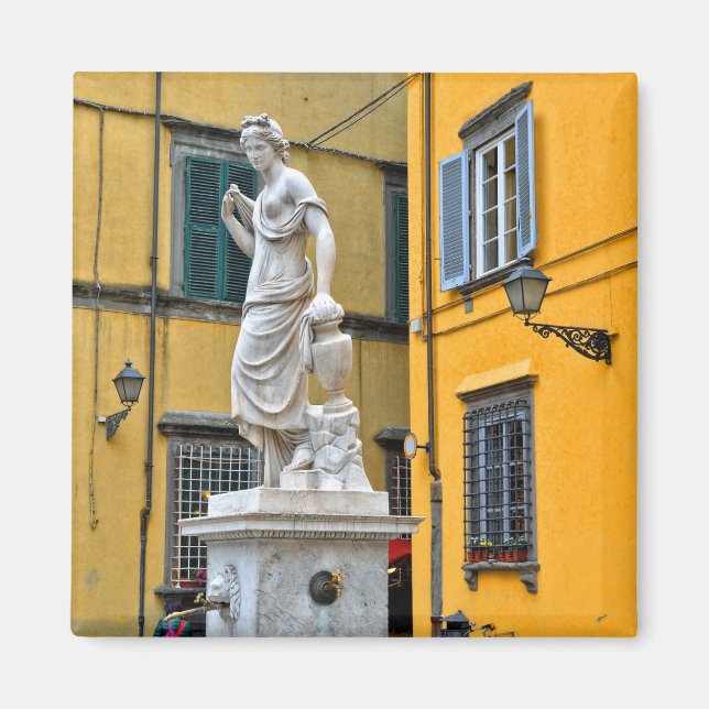 Íman Fontana della Pupporona, Lucca, Itália (Frente)