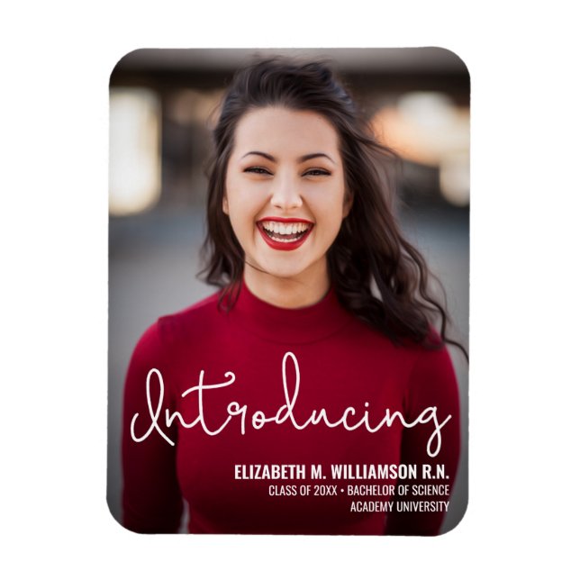 Íman Formando Nurse RN Moderno Apresentando (Vertical)