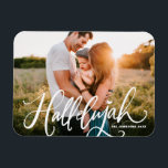 Íman Foto de Natal da Calliografia Moderna Hallelujah<br><div class="desc">Aleluia! Traga um pouco de alegria de férias para sua casa com nosso Magnet de Natal personalizável! Perfeito para mostrar memórias queridas, este ímã permite que você personalize com sua foto festiva favorita, fazer uma adição única ao seu decoro de férias. Um presente ideal para a família e os amigos...</div>