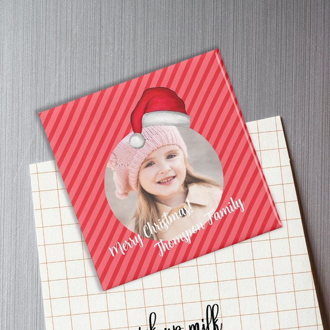 Íman Foto de Natal Fofo Santa Hat Whimsical (Cute Santa striped holiday photo magnet)