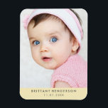 Íman Foto do bebê moderno | Amarelo Pastel<br><div class="desc">Bebê moderno,  foto de criança. Você também pode adicionar sua foto de família.</div>