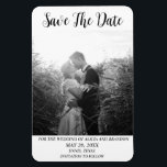 Íman Foto Elegante Simples Casando Magneta Negra Modern<br><div class="desc">Casamento fotográfico simples,  elegante,  preto e branco,  moderno,  Imã salve a data. Você pode personalizá-lo com seus detalhes.</div>