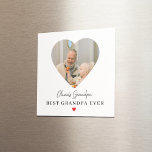 Íman Foto personalizada do vovô | Melhor Avô Nunca<br><div class="desc">Celebre o vovô toda vez que ele abre a geladeira! Este ímã de fotos quadrado personalizado apresenta um quadro em forma de coração com sua memória favorita e as palavras Melhor Avô Alguma Vez — tudo colocado sobre um fundo branco limpo com um doce sotaque cardíaco vermelho. Perfeito para o...</div>