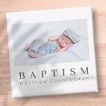 Íman Foto personalizada minimalista moderna do batismo<br><div class="desc">Design é composto por tipografia divertida e divertida com fontes sans serif e serif. Adicionar uma foto personalizada.</div>