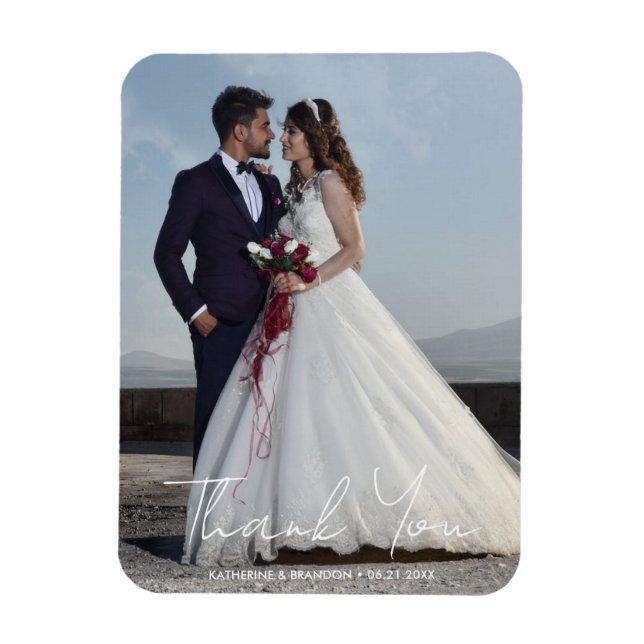 Íman Foto simples de casamento Adicionar nomes e data O (Vertical)
