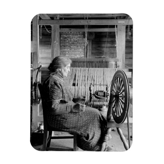 ÍMAN  FOTOGRAFIA DO MODELO WOMAN SING SPINNING WHEEL 193 (Vertical)